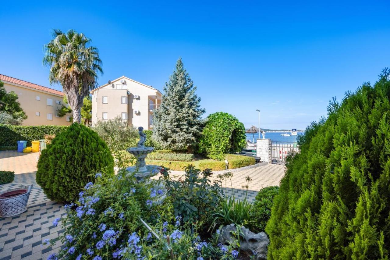 ז'אבוריץ' Villa Australia מראה חיצוני תמונה