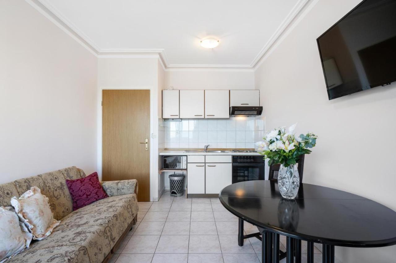 ז'אבוריץ' Villa Australia מראה חיצוני תמונה